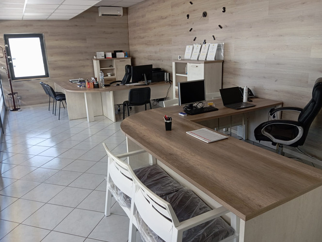 dealer showroom